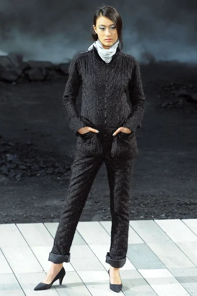 Look 50